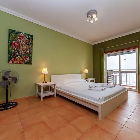 A03 - 1 Bed Apartamento Lagos