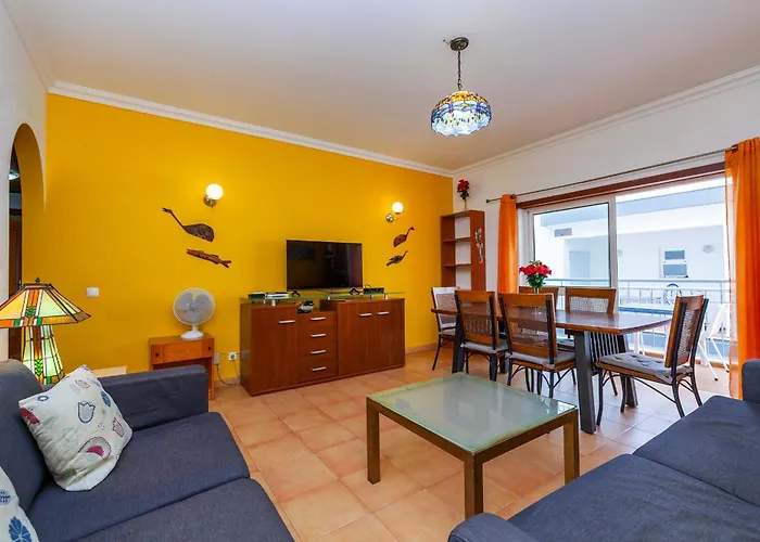 A03 - 1 Bed *